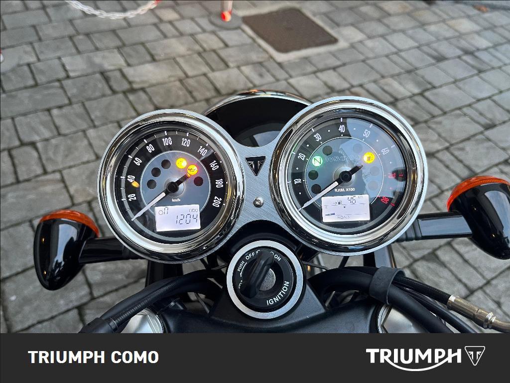 TRIUMPH Bonneville 900 T100 Chrome Edition